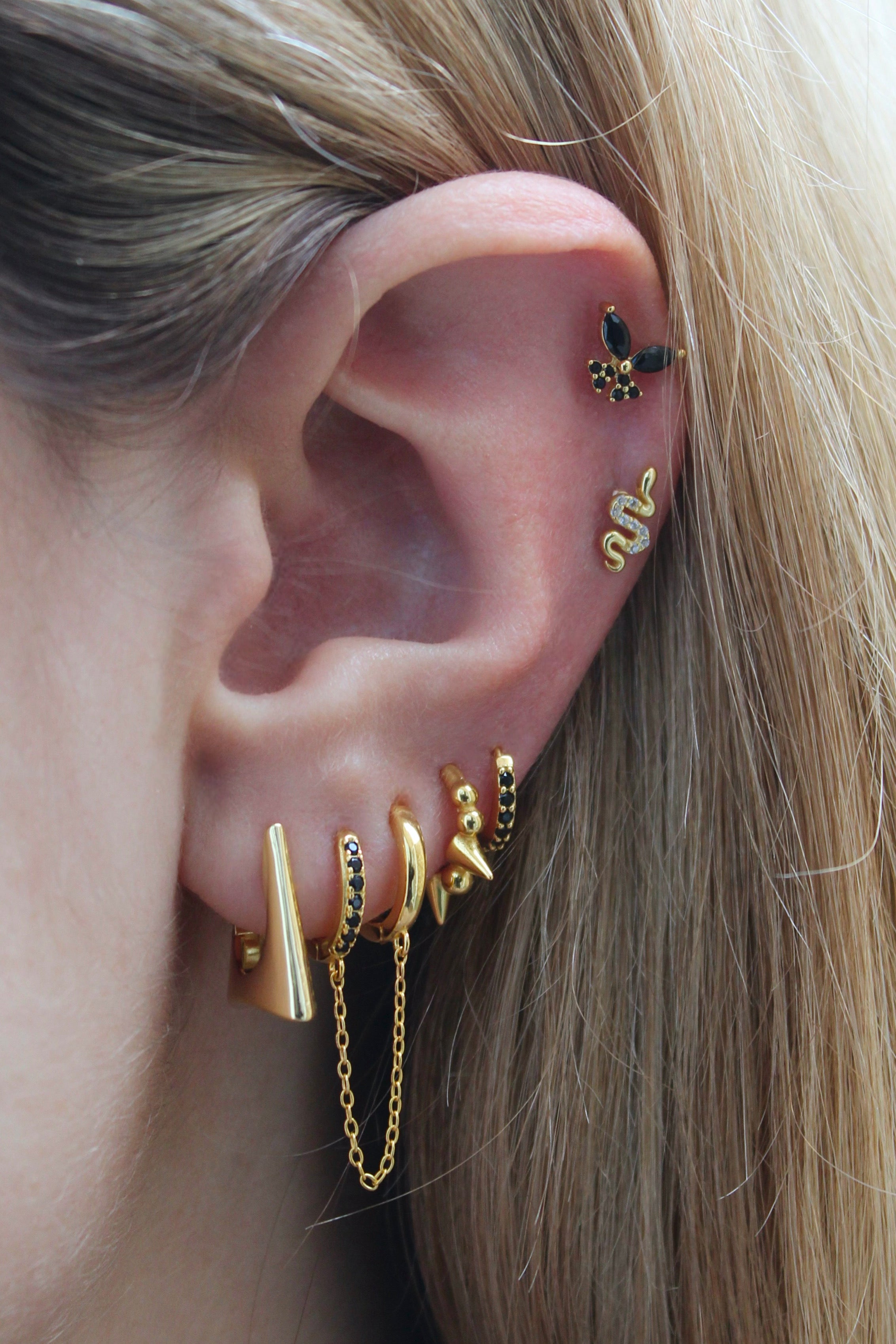 Black Gold Double Hoop Chain Connector