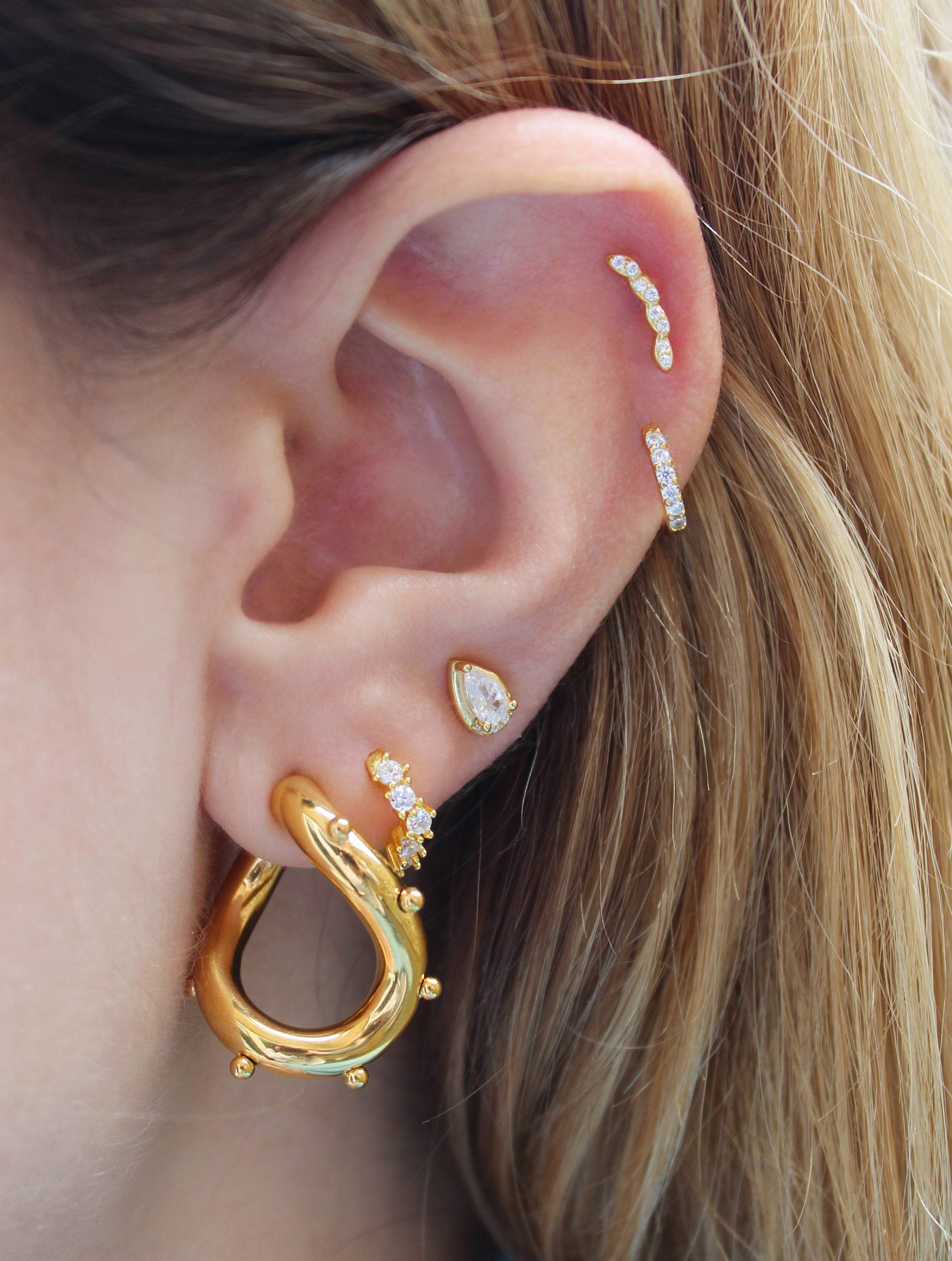 Curvy CZ Gold Huggies