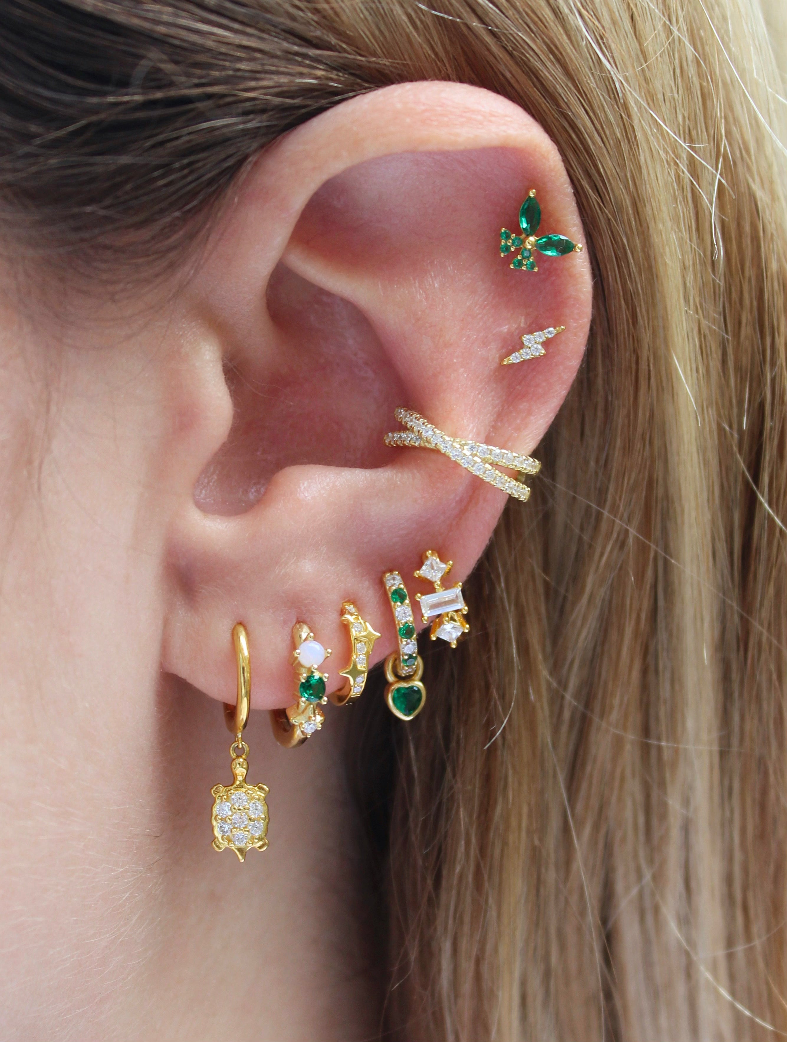 Piercing Barbell Mariposa Verde Oro
