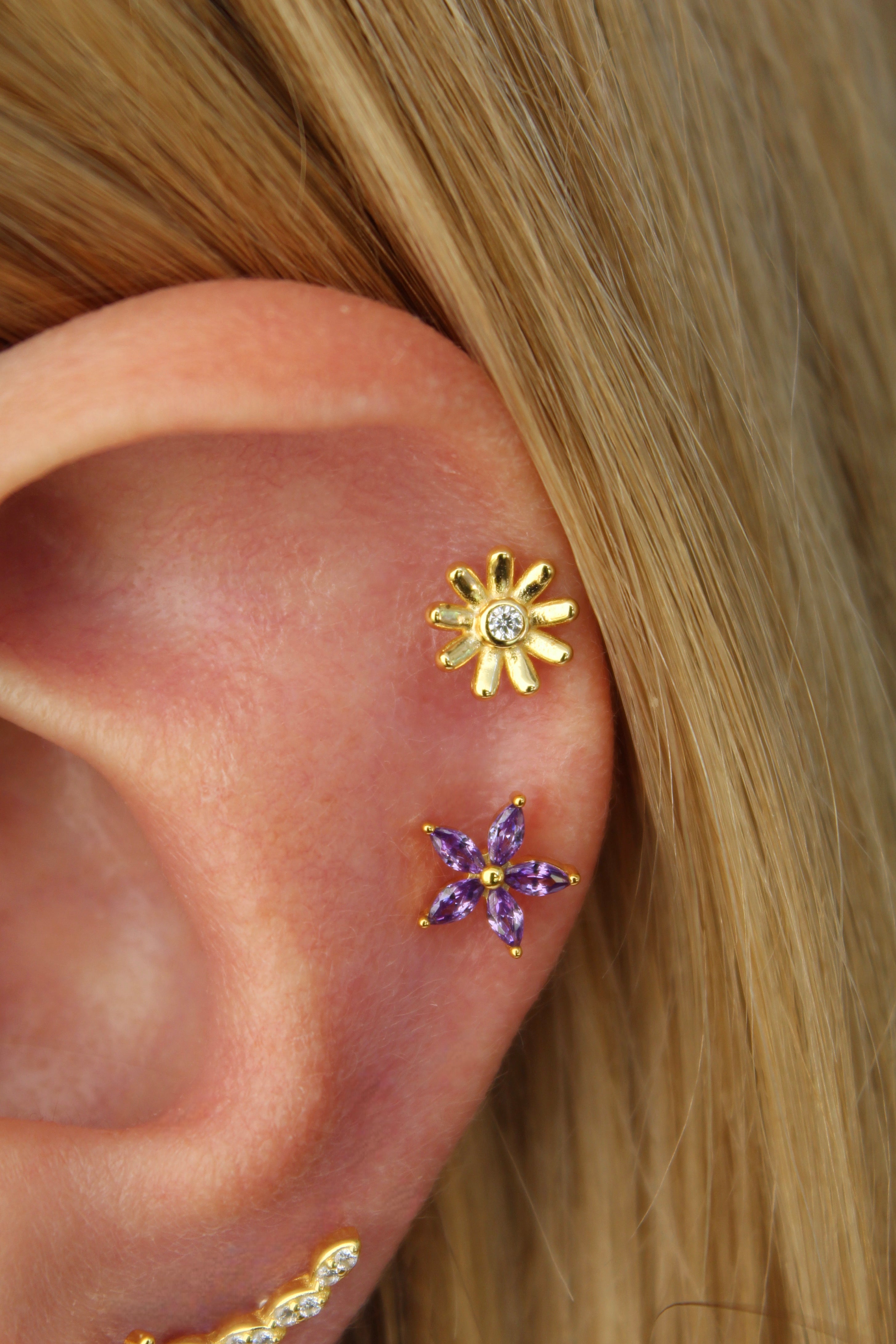 Daisy Studs in Gold