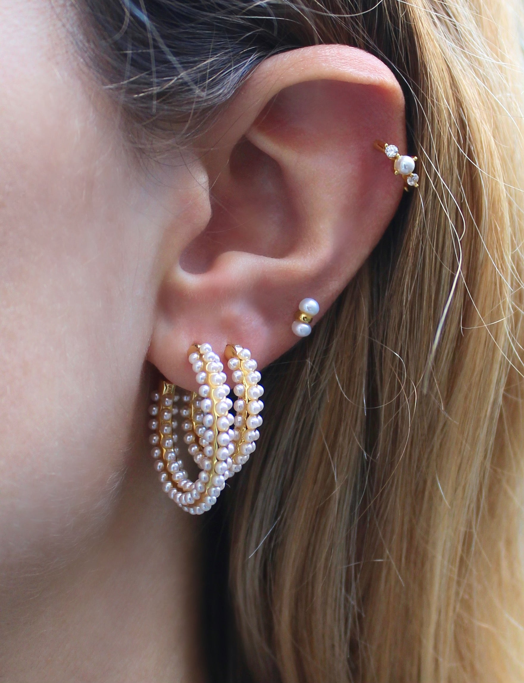 Double Pearl Gold Stud