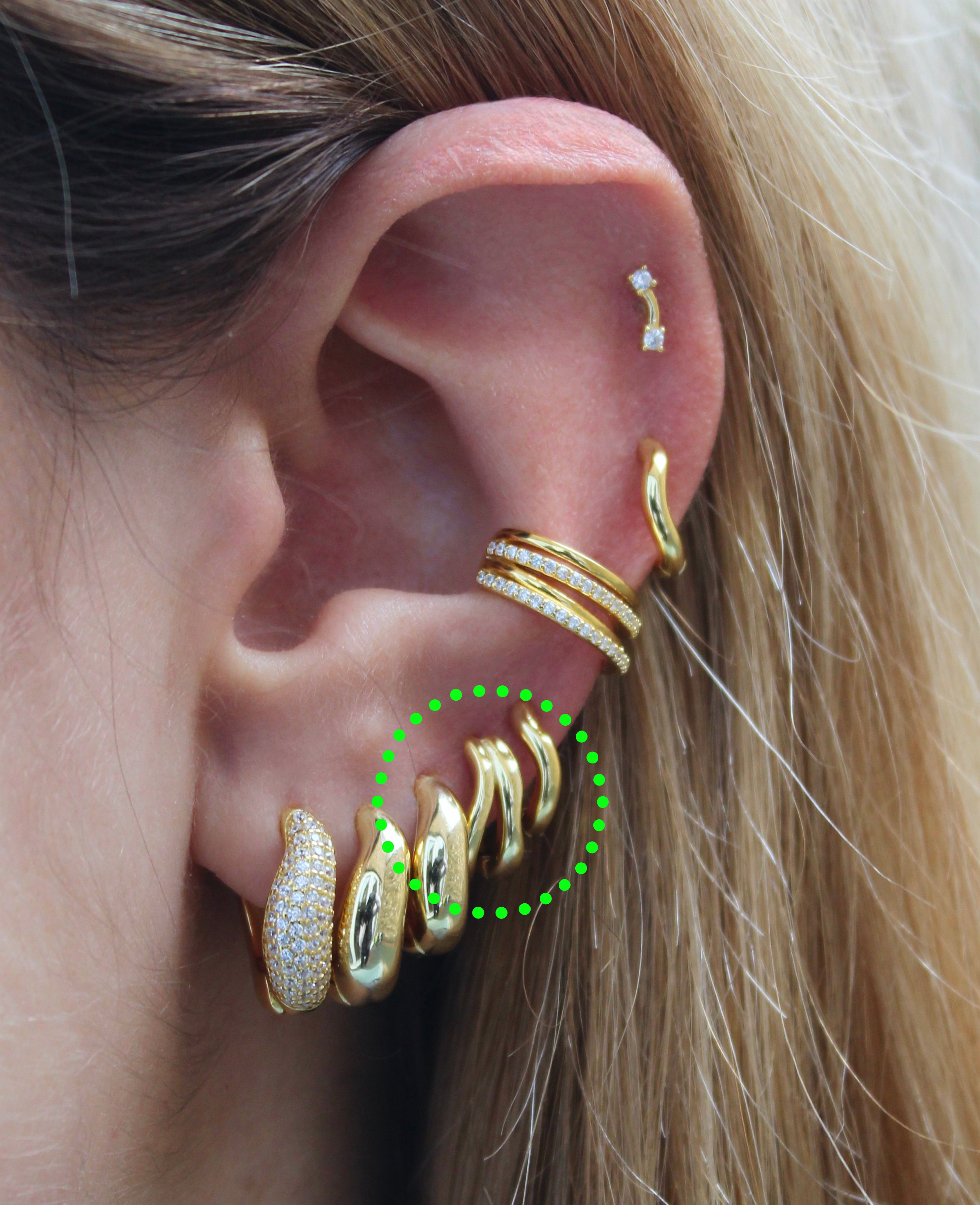 Duet Dome Wave Gold Hoops